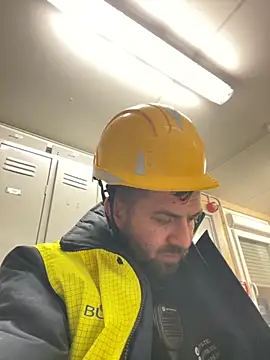 Snapshot of daniel21p chatting on November 2025 11:27:01 PM daniel21p online show from November 2025 11:27:01 PM