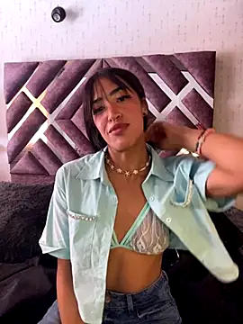 MichelleDiaz Pink online show from September 2025 03:33:01 PM