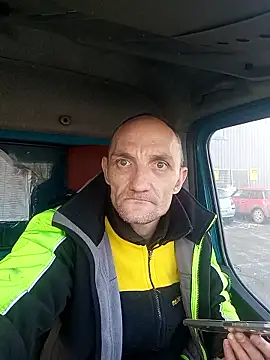 Snapshot of Machura chatting on January 2026 10:18:02 AM Machura online show from January 2026 10:18:02 AM