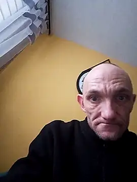 Snapshot of Machura chatting on February 2026 08:35:02 AM Machura online show from February 2026 08:35:02 AM