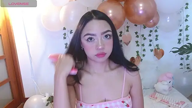 Snapshot of hellokitty__valery chatting on March 2026 10:37:02 PM hellokitty valery online show from March 2026 10:37:02 PM
