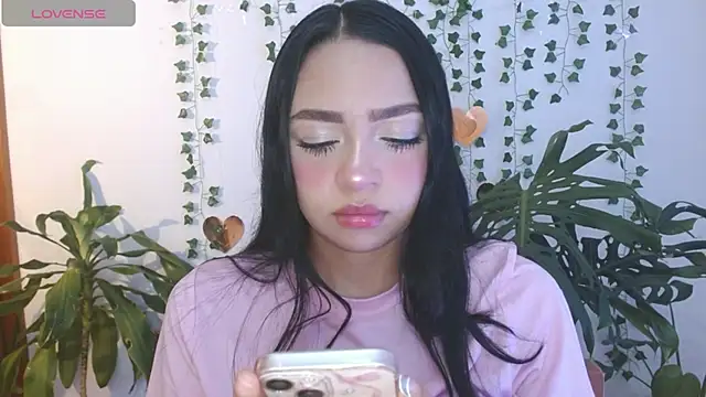Snapshot of hellokitty__valery chatting on April 2026 01:42:02 AM hellokitty valery online show from April 2026 01:42:02 AM