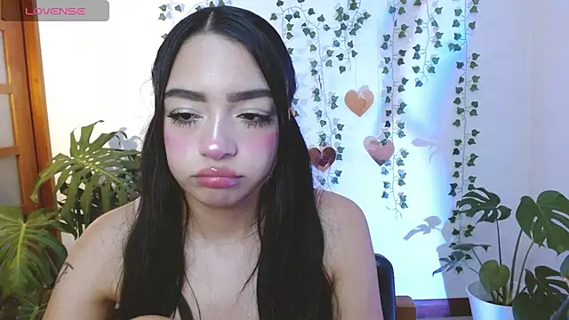 Snapshot of hellokitty__valery chatting on April 2026 02:27:02 AM hellokitty valery online show from April 2026 02:27:02 AM