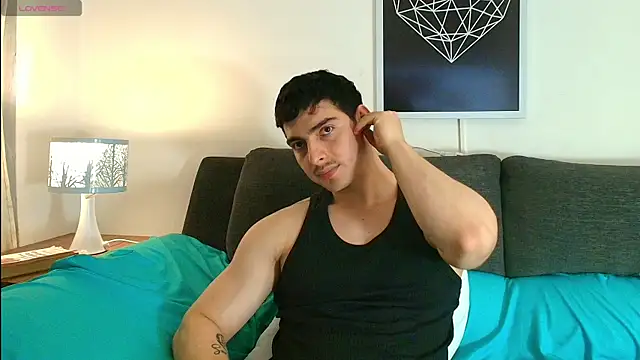 Snapshot of thomyafar chatting on September 2025 02:22:02 AM thomyafar online show from September 2025 02:22:02 AM