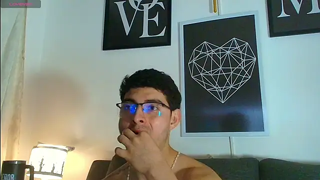 thomyafar online show from December 2025 03:44:01 AM