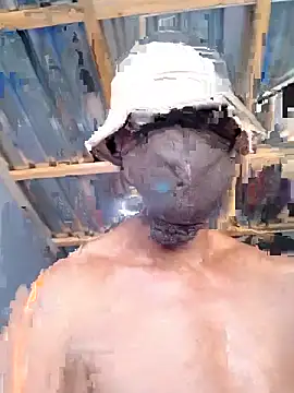 Snapshot of TheBlackT chatting on May 2026 10:00:01 AM TheBlackT online show from May 2026 10:00:01 AM