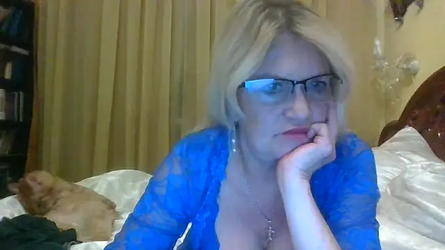 Heidi-Helga online show from September 2025 05:56:02 PM