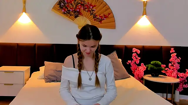 Snapshot of Amber_Rogers chatting on March 2025 06:34:01 PM Amber Rogers online show from March 2025 06:34:01 PM