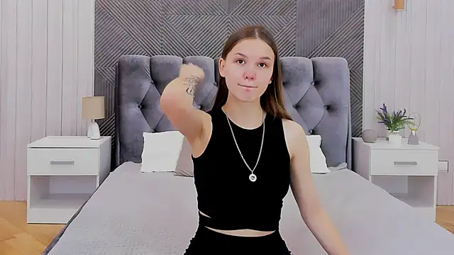 Snapshot of Amber_Rogers chatting on March 2025 02:10:01 PM Amber Rogers online show from March 2025 02:10:01 PM