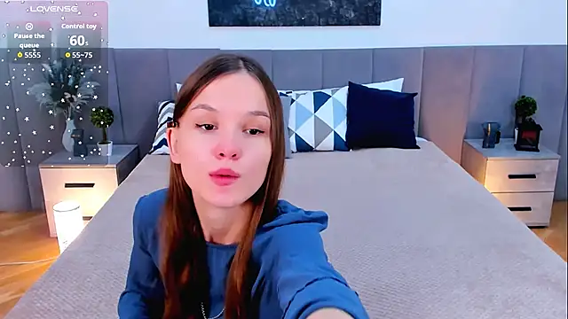 Snapshot of Amber_Rogers chatting on October 2025 06:02:02 AM Amber Rogers online show from October 2025 06:02:02 AM