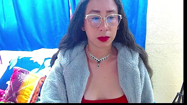 Gia leinn online show from July 2026 03:43:01 PM