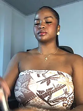 ValerieBlakee online show from May 2026 12:01:02 PM