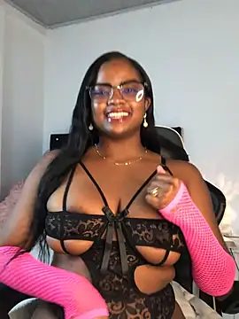 ValerieBlakee online show from May 2026 02:10:01 PM