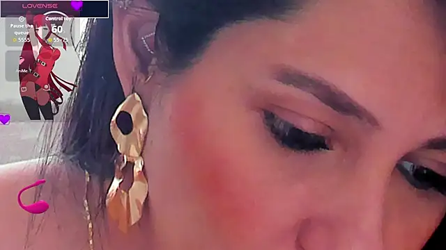 isabellarous- online show from July 2026 07:16:01 PM