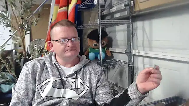 Randomoldguy615 online show from March 2025 12:11:01 AM