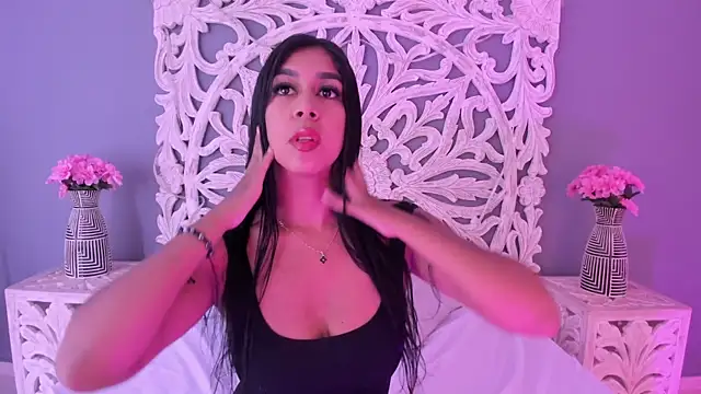 AnnieGibbyns online show from June 2026 08:24:02 PM
