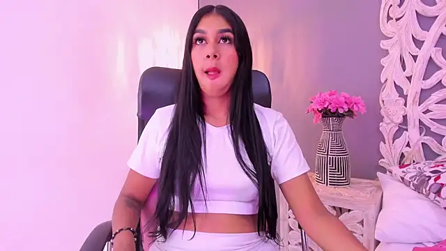 AnnieGibbyns online show from July 2026 08:24:02 PM