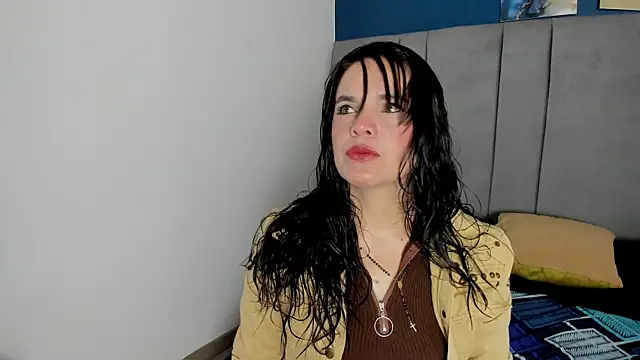 laura hotties online show from September 2025 01:15:02 PM