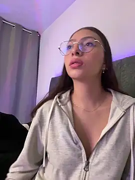 Dirty-Bunnyyy online show from April 2026 03:00:02 AM