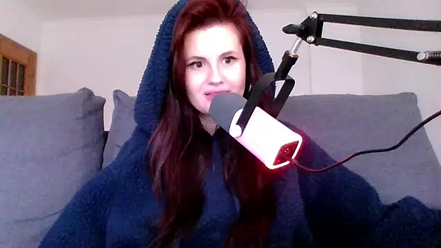 Snapshot of Della_Ideal chatting on March 2025 05:49:02 PM Della Ideal online show from March 2025 05:49:02 PM