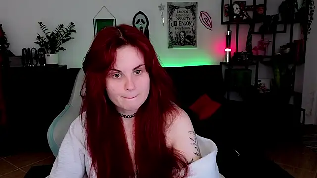 Snapshot of Della_Ideal chatting on February 2026 06:26:01 PM Della Ideal online show from February 2026 06:26:01 PM