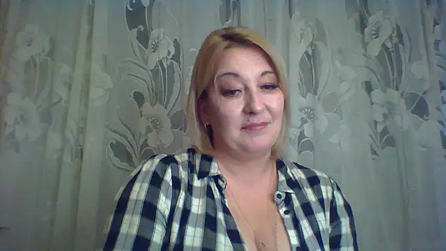 ArielXLoveresss online show from February 2025 04:21:01 PM