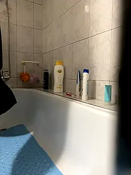 Snapshot of rogerdik76 chatting on November 2025 11:59:01 PM rogerdik76 online show from November 2025 11:59:01 PM