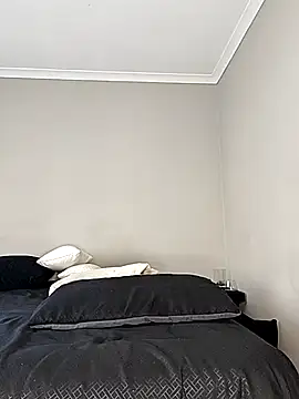 xyz089 online show from December 2025 05:25:01 AM