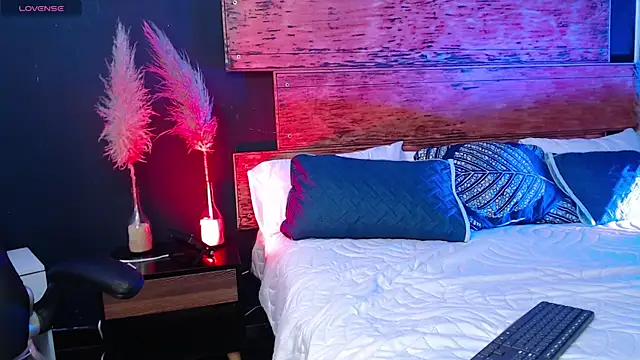 Bella williamss  online show from March 2025 08:32:01 PM