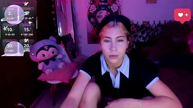 Snapshot of Minami_Nakamura chatting on January 2026 12:49:02 AM Minami Nakamura online show from January 2026 12:49:02 AM