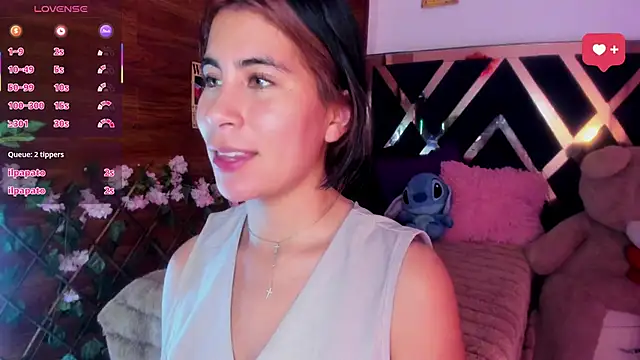 Snapshot of Minami_Nakamura chatting on April 2026 02:20:02 AM Minami Nakamura online show from April 2026 02:20:02 AM