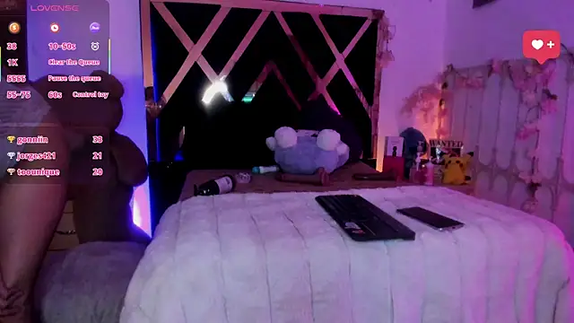 Snapshot of Minami_Nakamura chatting on April 2026 08:51:01 AM Minami Nakamura online show from April 2026 08:51:01 AM