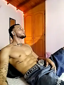 Snapshot of morenosiam chatting on November 2025 02:00:02 AM morenosiam online show from November 2025 02:00:02 AM