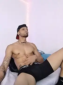 Snapshot of morenosiam chatting on February 2026 03:27:02 AM morenosiam online show from February 2026 03:27:02 AM