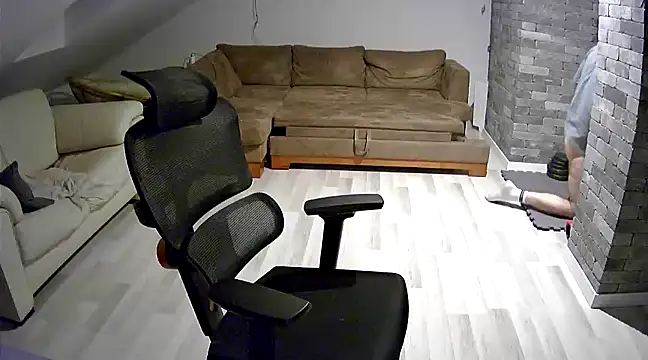 gryzoon online show from March 2025 12:04:01 AM