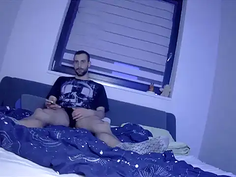 gryzoon online show from November 2025 09:36:01 PM