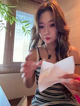 Xiaoxia-Baby online show from June 2026 05:49:02 AM