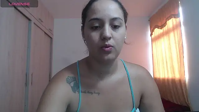 Snapshot of Anthonela_Queen chatting on October 2025 09:15:01 PM Anthonela Queen online show from October 2025 09:15:01 PM