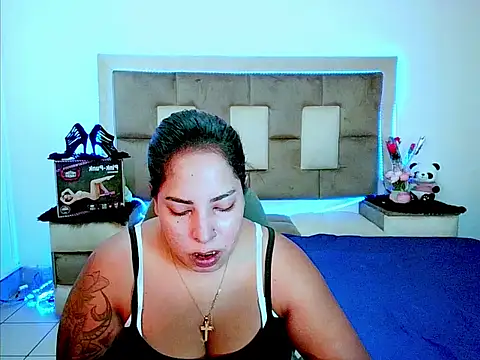 indiantopaz694u online show from February 2026 04:42:01 AM