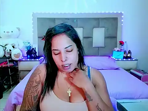 Snapshot of indiantopaz694u chatting on April 2026 04:30:02 AM indiantopaz694u online show from April 2026 04:30:02 AM