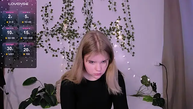 LaseyMoon online show from March 2025 01:13:01 AM