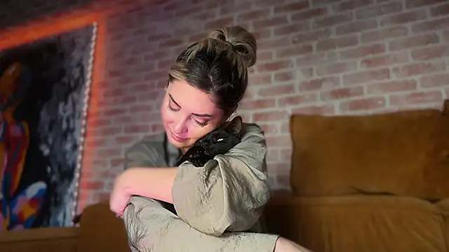 Snapshot of _Allie_ chatting on February 2026 11:05:02 AM Allie online show from February 2026 11:05:02 AM