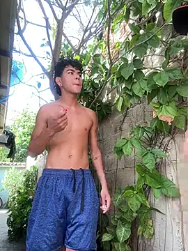 Snapshot of twinks_28 chatting on May 2026 12:35:01 PM twinks 28 online show from May 2026 12:35:01 PM