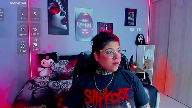 Veronika metal online show from November 2025 08:46:01 AM