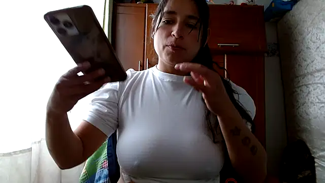Escarcha-blue online show from May 2026 07:42:01 PM
