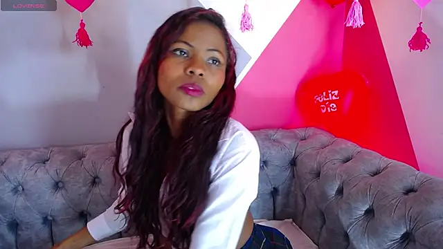 Snapshot of Agata_Grubisic chatting on February 2025 12:54:02 AM Agata Grubisic online show from February 2025 12:54:02 AM