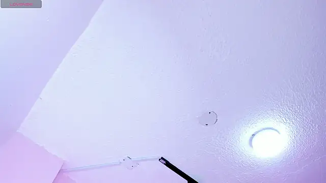 Snapshot of Agata_Grubisic chatting on October 2025 04:32:01 AM Agata Grubisic online show from October 2025 04:32:01 AM