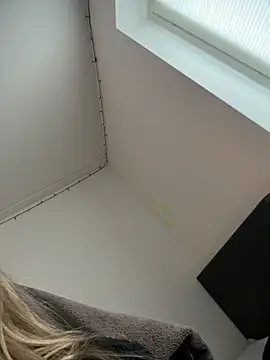 Snapshot of SwedishAstrid chatting on February 2026 11:51:01 AM SwedishAstrid online show from February 2026 11:51:01 AM