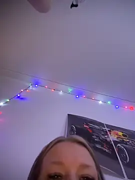 Snapshot of SwedishAstrid chatting on April 2026 04:45:01 PM SwedishAstrid online show from April 2026 04:45:01 PM