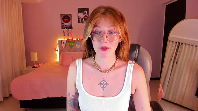 Emily Warren  online show from June 2026 08:33:01 PM
